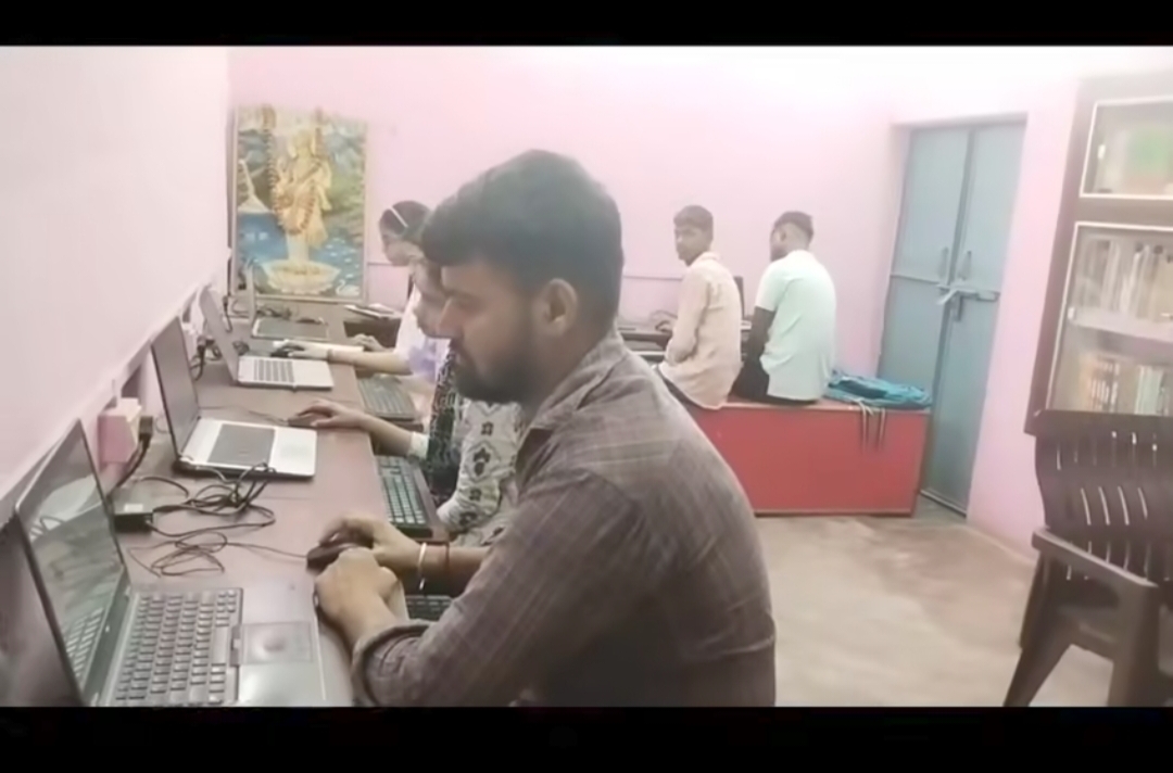 COMPUTER LAB
